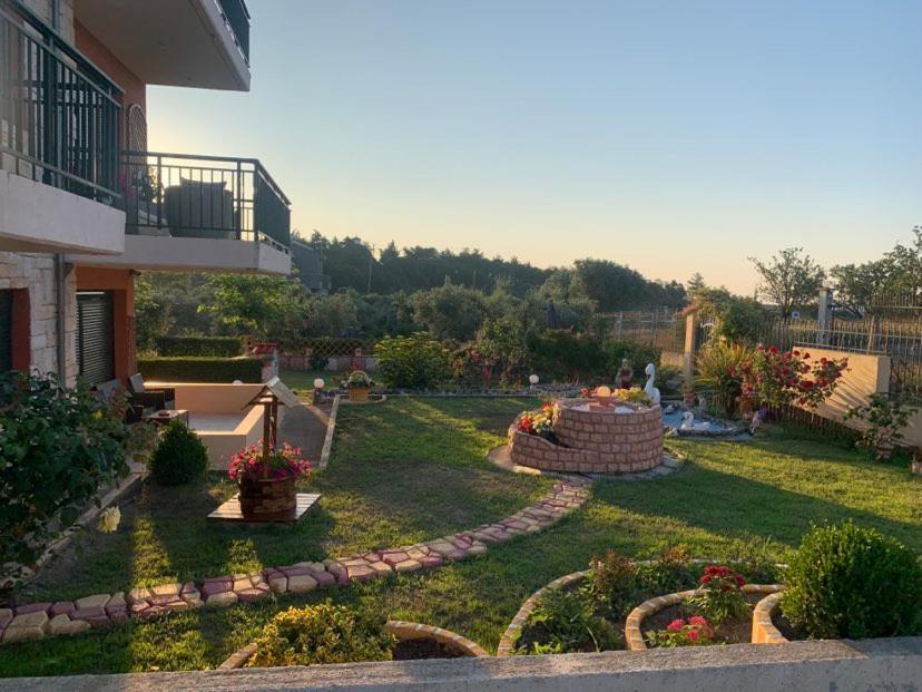 Dora'S Garden Villa Alexandroupoli Bagian luar foto